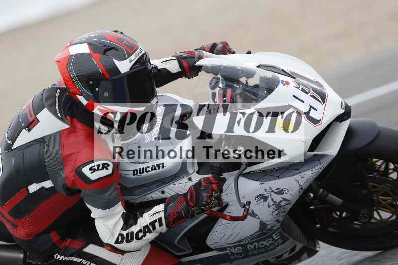 Archiv-2025/02 28.-31.01.2025 Moto Center Thun Jerez/blau-blue/911